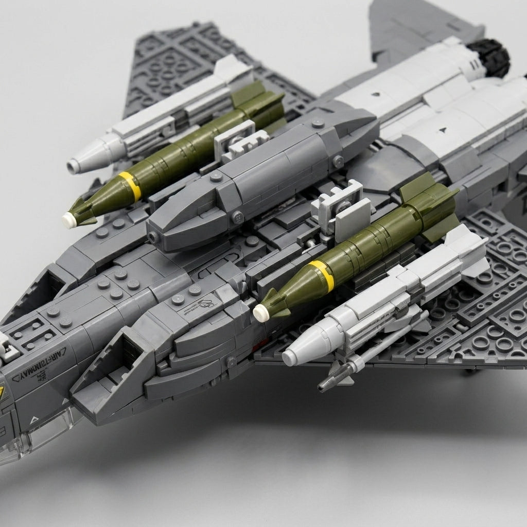 DIY F15E Strike Eagle Fighter Jet Building Block Model Military Aircraft Toy Set Technic Compatible Air Force Jet 1818 Pcs